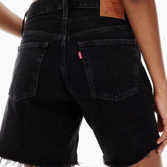 Levi's 501 Mid Thigh Short - Picture 2 of 3
